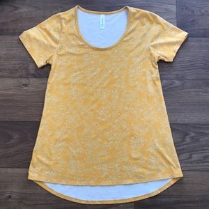 LulaRoe Yellow Classic T, NWOT